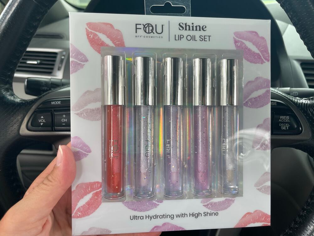 nwt BFY Cosmetics lip oil